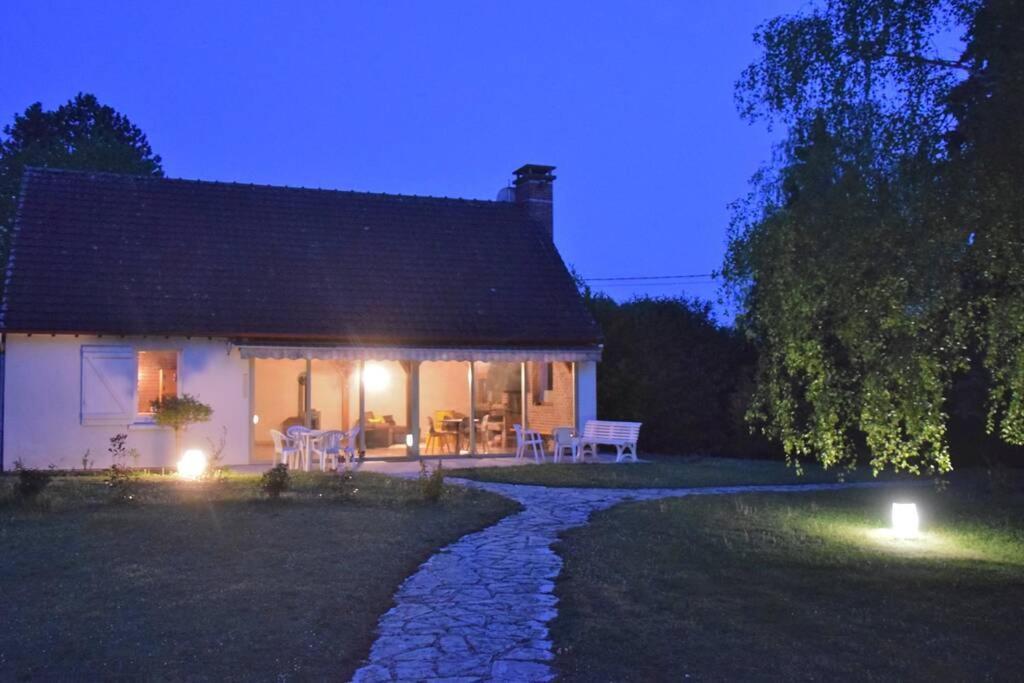 Domaine Des Montots Villa Tanlay Exterior photo